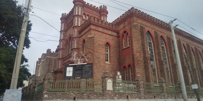 　ここはきっと由緒ある建造物ですよね。