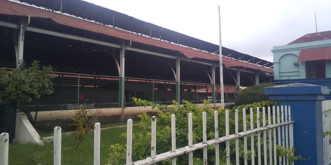 　で、来てみたかったここに到着。列車駅です。