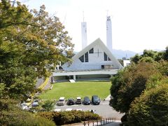 亀山公園から見下ろした山口サビエル記念聖堂。