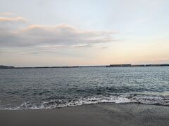 来宮からどうやって来たか忘れましたが、海岸を散歩