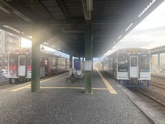 ここからは第三セクターの松浦鉄道。
最西端を目指す。