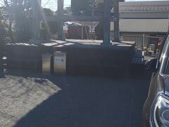 となりの満福寺。鐘楼がうつくしい！