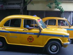 クラシックなタクシーは、コルカタの街中で、よく見かける。