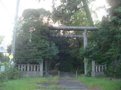 忍城址北側にある、諏訪神社と東照宮です。