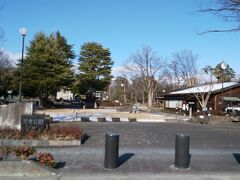 最後に万力公園へ。雪が残ってましたが笛吹川フルーツ公園よりはまだ歩きやすかったかも。