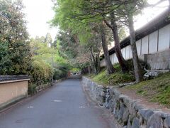 東福寺境内の小道
2017.04.20の朝散歩