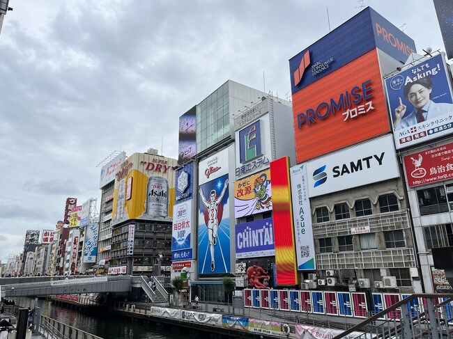 劇場まで徒歩圏内。<br />これが道頓堀だ！<br />しかし日本人よりインバウンドばかり！笑