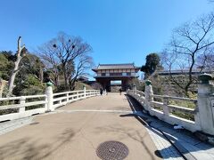 弘道館の次は水戸城の大手門
