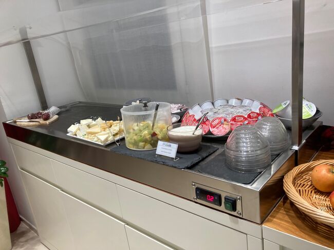 サンマリノのバスの本数が限られているのでゆっくり食事はできなかった。