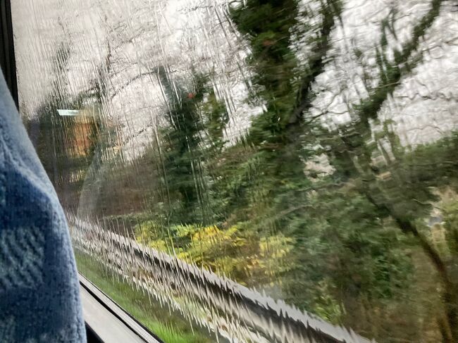 サンマリノへは山を登っていく感じ。強い雨が降っていた。