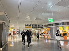 ミュンヘン空港に到着乗り継ぎ時間3時間余り