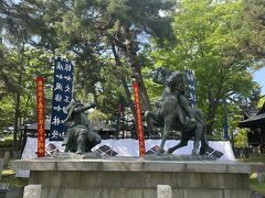 戸隠神社に行けなかったので、上田市へレンタカーを返す途中で
急遽、川中島古戦場と松代城へ行こうとなり向かいました。
古戦場には武田信玄と上杉謙信の銅像があり
かっこよかったです。