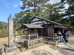 山口県を縦断し、萩市へ。
明治日本の産業革命遺産のひとつとして世界遺産登録されている松下村塾へ。