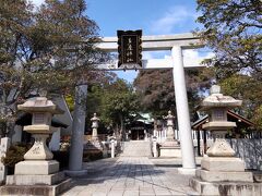 芦屋神社
　岩園天神社から徒歩25分くらいのところに鎮座している大きな神社
　です。