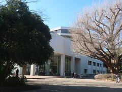 東京都立中央図書館