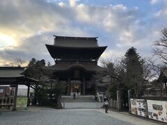 【阿蘇神社】
全国に約500社ある阿蘇神社の総本社で、国指定の重要文化財。