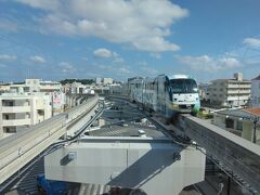 今回の旅行記のスタートは、ゆいレールの石嶺駅から。首里駅の１つ先で、駅周辺は住宅街となっています。ただ、そんな住宅街のなかにも琉球王国時代からの史跡が点在しています。