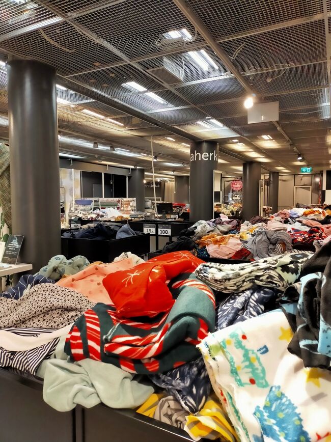 ヘルシンキのユザワヤみたいなお店です。