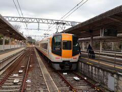 賢島駅に戻り10:30発の特急に乗車