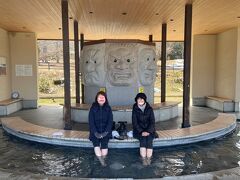 安曇野の八面大王足湯です♪
少しぬるめでした、でも気持ちよかったです♪