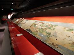 日本のものと思われる展示もなかなかの充実。
こちらの絵巻物は武蔵坊弁慶のお話。
牛若丸じゃない時点でちょっとマニアック（？）。
