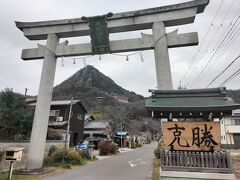 翌日は太郎坊宮へ。金土日祝に使える1デイスマイルチケットを購入して近江鉄道を巡ります。900円で乗り放題。近江鉄道、高いですからね。。