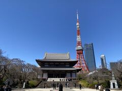 増上寺に来ました。
定番の東京タワーとのコンビ写真。