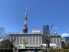 プリンスホテルと東京タワー。