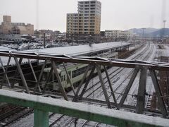 6:41 一ノ関駅に到着。
大船渡線が入線しています。