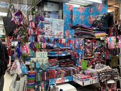 永楽市場の2階で台湾客家花布も大量購入
お弁当クロスとかを作ります