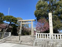 橋を渡る前に石濱神社。