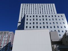 約2時間半散策してホテルに到着です
ダイワロイネットホテル大宮西口の南側からのホテル外観、上から2フロア目の右から7番目の部屋に滞在中です(^^)