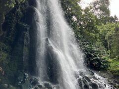 フォトランチの後向かったのはRibeira dos Caldeirõesの滝。