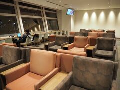 羽田空港国際線 SKY LOUNGE