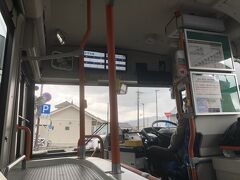 予定通りに永平寺口駅に到着し、永平寺行きのバスに乗車しました。