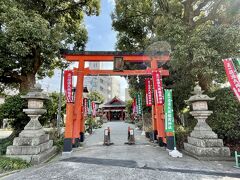 源九郎稲荷神社
住宅街の中にあります。
