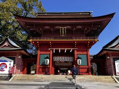 富士山本宮　浅間大社の楼門
あ、アサマではなくセンゲンと読むんだ
知らなかった