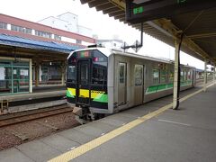 釧路駅を出発します。