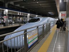 乗車列車がやってきました。

広島始発のさくら401号鹿児島中央行です。