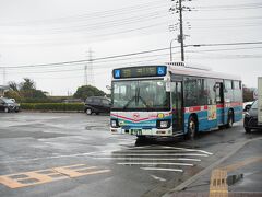 小網代の森へは、三崎港行きのバスに乗って二つめの停留所である引橋で降りる。