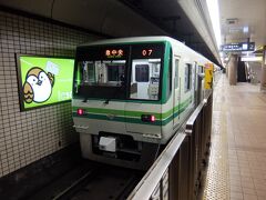 というわけで翌日はキムワイプカラーの仙台地下鉄南北線に乗車。