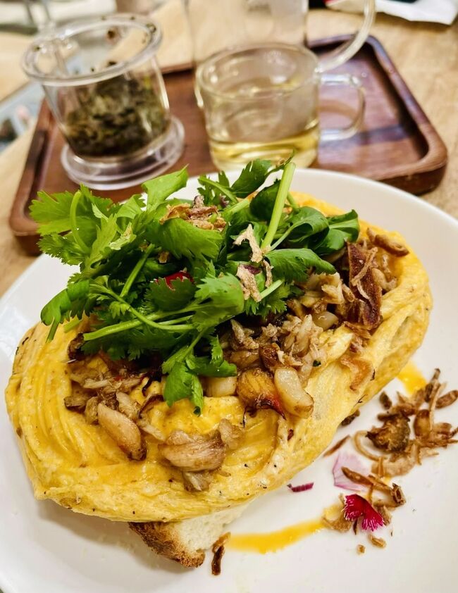 えび、ホタテ入りのスクランブルエッグを注文。<br />具沢山で、本当に美味しかった！