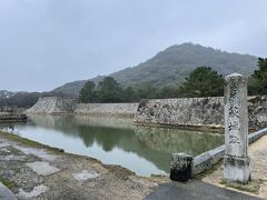 ３／１７
今日は朝早くから世界遺産の萩城下町を散策。まずは、萩城跡指月公園へ。