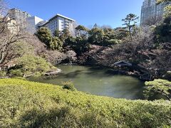 八芳園