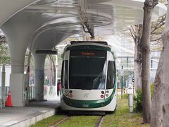 「美術館駅」に車両が入っていきました