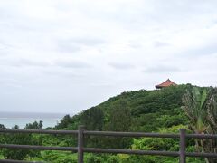 玉取崎展望台は石垣島がくびれたところにあり、絶景を楽しめる場所です。