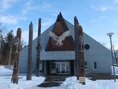 昨晩９時から、この会場のイコロで観劇しました