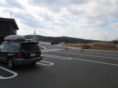 「京奈和道　御所南PA」から「川上ダム」にやって来ました
「京奈和道　御所南PA」から「川上ダム」は主に京奈和道と国道165号線で59km程の道のり

※4トラの仕様変更があった様で同箇所の過去の口コミが
　下記にリンクされなくなりました。
　なので自分の口コミのURLを添付します
　https://4travel.jp/dm_shisetsu_tips/14664088