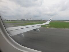 無事にHAMBURG空港に到着しました。
天気は曇り。