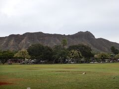 公園からダイヤモンドヘッド全景が見えました。